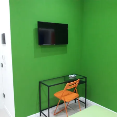 Alojamento de Acomodação e Pequeno-almoço Next Stop 3*