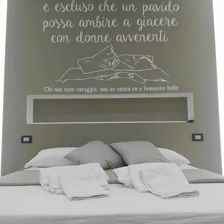 Next Stop 3* Nápoly