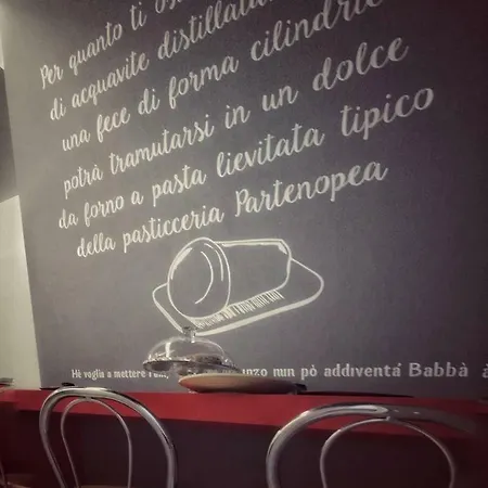 Next Stop Alojamento de Acomodação e Pequeno-almoço Nápoles