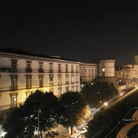 Next Stop לינה וארוחת בוקר